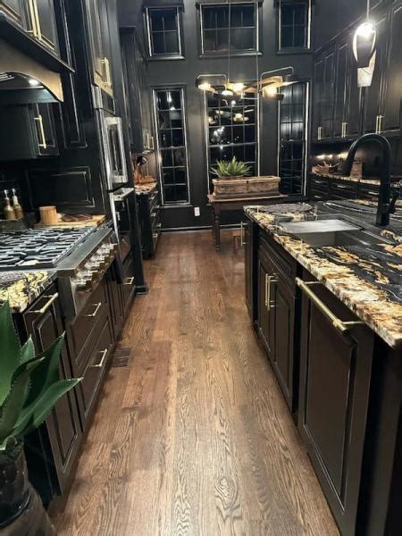 Distressed Black - Kitchen Cabinets