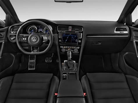 Image: 2016 Volkswagen Golf R 4-door HB Man Dashboard, size: 1024 x 768 ...