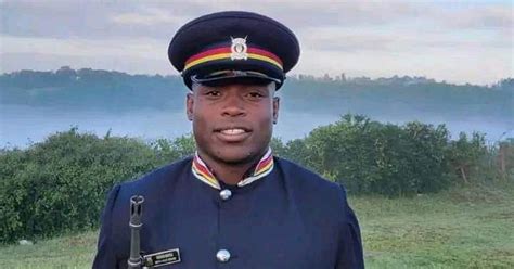 Africa S Fastest Man Ferdinand Omanyala Graduates As A Police Officer