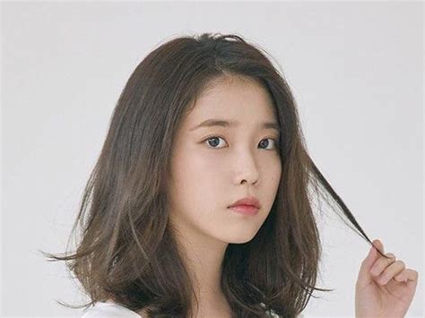 7 Inspirasi Model Rambut Pendek Wanita A La Artis Korea