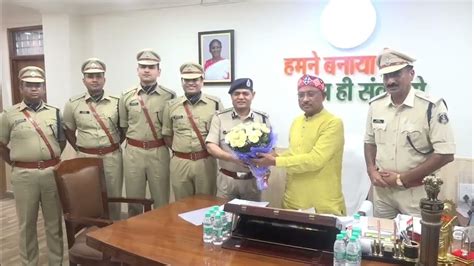 मुख्यमंत्री से भारतीय पुलिस सेवा के प्रशिक्षु अधिकारियों ने की सौजन्य