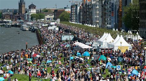 Japan Tag In D Sseldorf Anfahrt Programm Und Feuerwerk