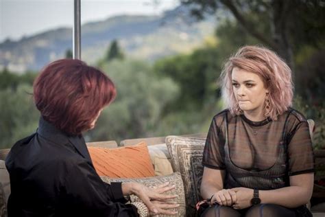 Hot Sexy Grace Davies Bikini Pics