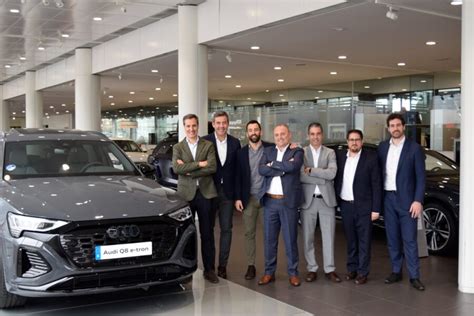 Visita Del Equipo De Audi Espa A A Las Instalaciones De P Rez Rumbao