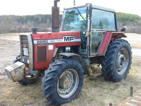 Massey Ferguson 2680 Traktor, 89196 Arnäsvall - technikboerse.com
