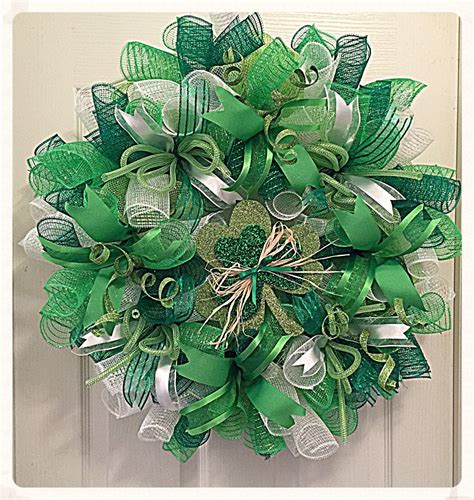 St Patrick S Day Shamrock Deco Mesh Wreath Saint Patrick S Day Wreath