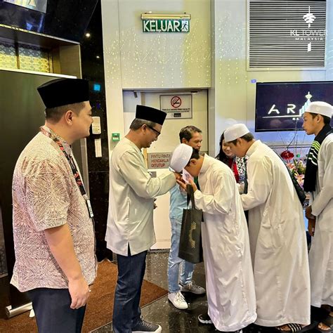 Santuni Pelajar Tahfiz Menara Kl Anjur Program Csr Iftar Dengan