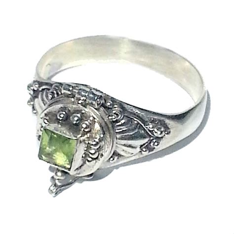 Sterling Silver Bali Emerald Cut Peridot Poison Ring 979 9