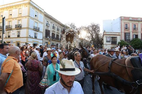 Llegada De La Hermandad Del Roc O De Jerez A Santo Domingo