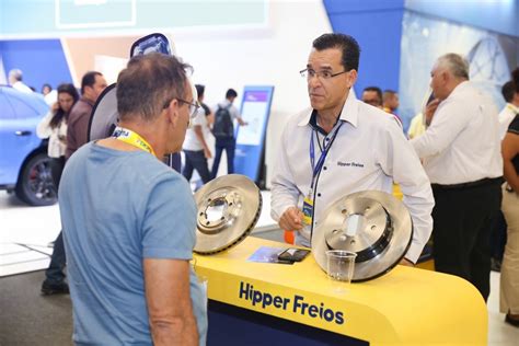 Hipper Freios Leva Novidades E Mostra Sua For A Na Automec