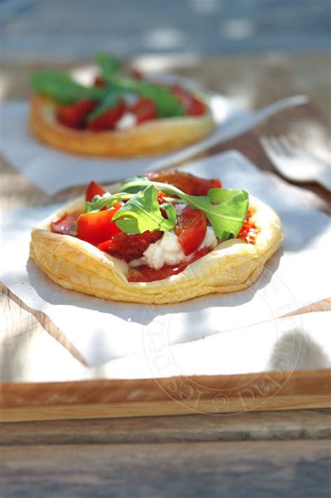 les petits plats de trinidad Tartelettes aux 3 tomates à la brousse