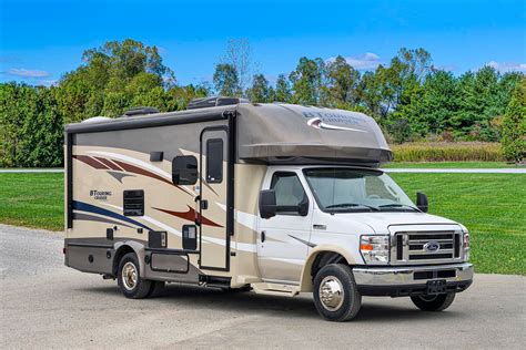 This Compact Bt Cruiser Rv Is Loaded With Features Squeezes A