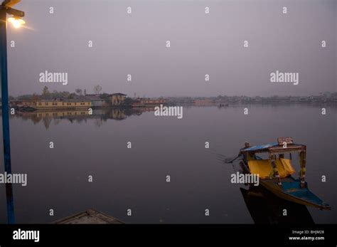 Floating Market Workers Dal Lake Srinagar Kashmir India Stock Photo