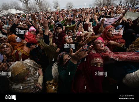 19 février 2023 Srinagar Jammu et Cachemire Inde Les femmes