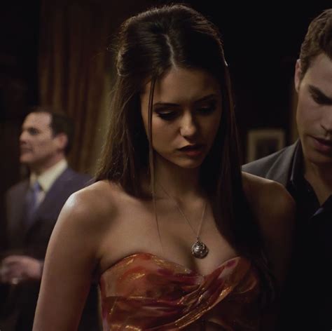 Pin By Sina On Elena Gilbert Collar Elena Gilbert Selena Gomez