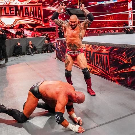 Photos Triple H And Batista Battle In Brutal Bout Triple H Wwe