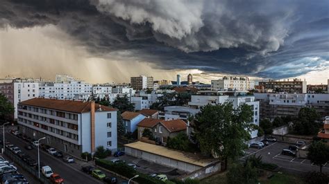 M T O La Temp Te Aitor Et Ses Vents Km H Vont Frapper Lyon