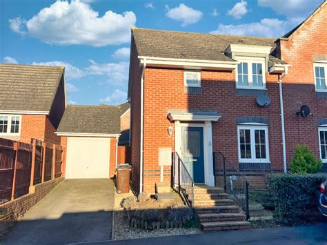 3 Bed Semi Detached House For Sale In Rochester Road Oakley Vale