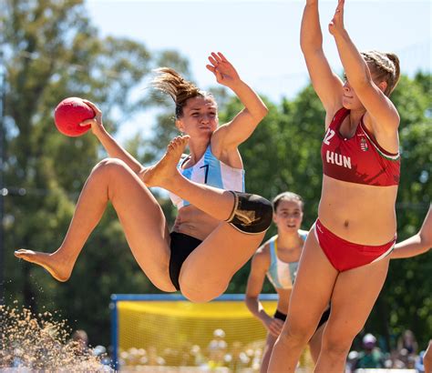 Nackte Weiber Spielen Volleyball Telegraph