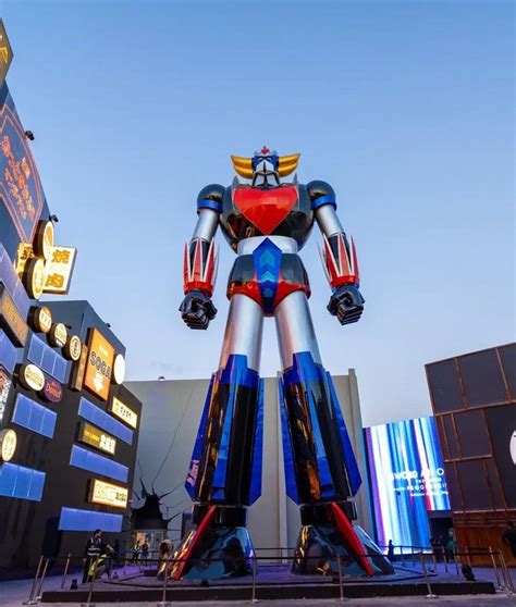 World S Largest Metal Statue Of Grendizer Unveiled In Saudi Arabia