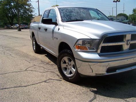 Buy Used 2009 Dodge Ram 1500 Slt Quad Cab 4 Wheel Drive 57 Liter Hemi In Pekin Illinois