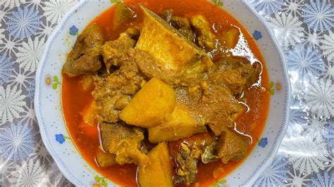 কলার থোর দিয়ে গরুর মাংস রান্নার রেসিপি Kolar Thor Diye Gorur Mangsho কলার বুগুলি রান্না