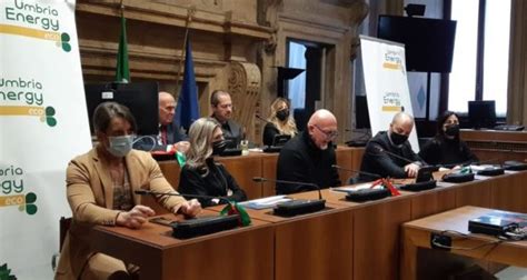 Il Natale Di Terni Porta Luce E Energia Dal Centro Alle Periferie E Ai