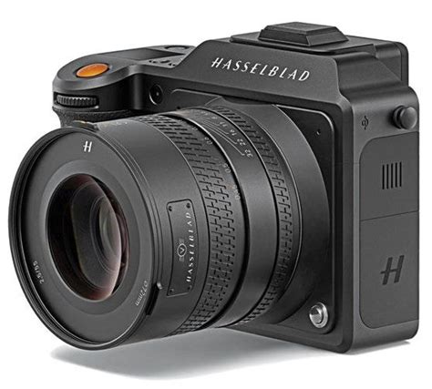 Hasselblad Unveils X2d 100c