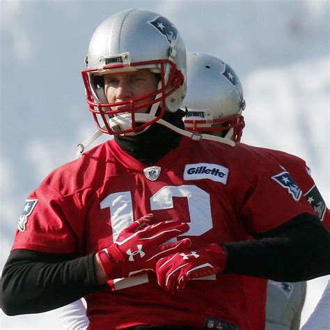 Tom Brady Reportedly Suffered Hand Injury During Collision with Rex ...