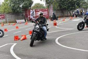 Edukasi Safety Riding Honda Bigbike Wahana Agar Touring Lebih Aman