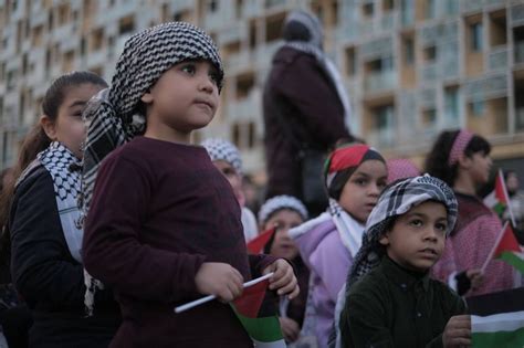 Mothers, children in Beirut show solidarity with Gaza - L'Orient Today