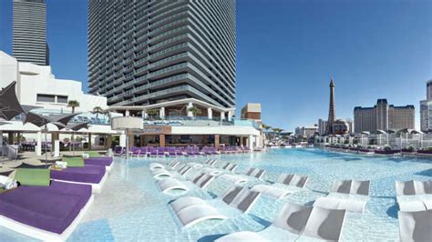 Pools & Cabanas | The Cosmopolitan of Las Vegas