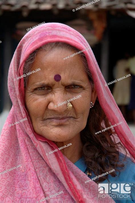 Indian Village Woman Village Manghawa District Narsinghpur Madhya