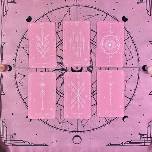 Tarot Deck Minimalistic Pink White Plastic Tarot Cards Gift Set With