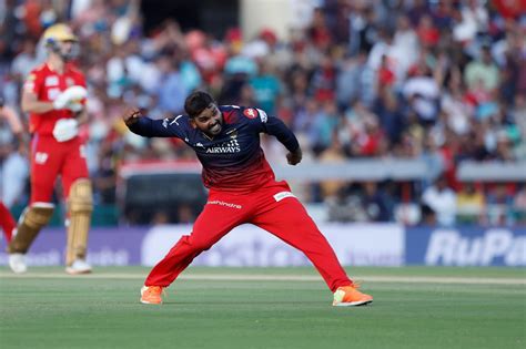 Wanindu Hasaranga Celebrates The Wicket Of Matthew Short ESPNcricinfo