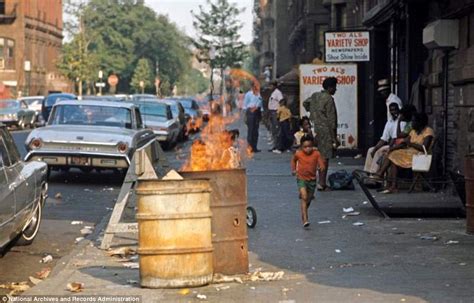 New York City Photograph Series Shows The Tumultuous 1970s When