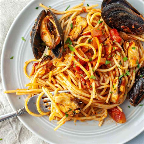 Steamed Mussels In Tomato Sauce Recipe