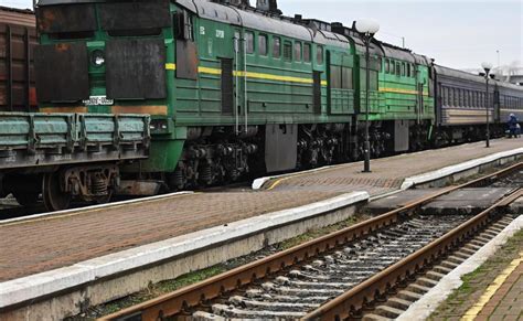 Eib And Ukrainian Railways Sign Million Eu Grant To Address Urgent