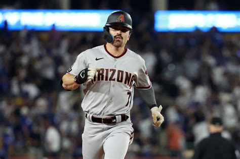 Unánime Carroll es primer jugador de D backs que gana Novato del Año