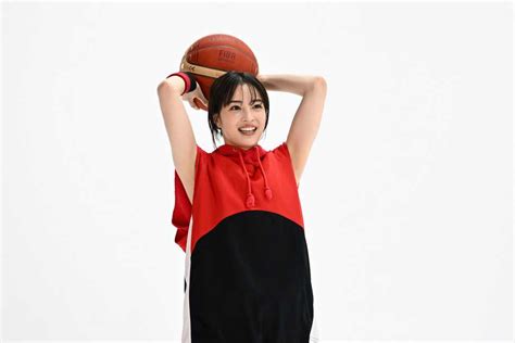 広瀬すず、8・25開幕バスケw杯熱く伝える 小2からプレー、芸能界屈指のバスケ少女がテレビ朝日系中継番組スペシャルブースター就任「興奮しています」（1 2ページ） サンスポ