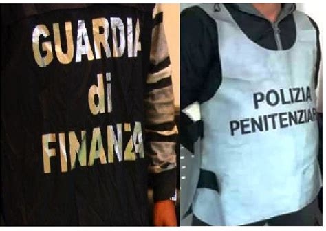 Operazione Della Guardia Di Finanza Con Lausilio Della Polizia