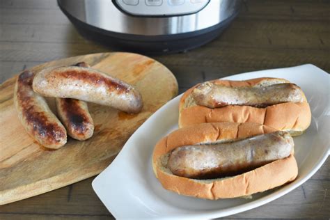 Instant Pot Keto Beer Brats - Roscoe's Recipes