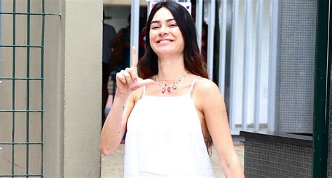 Thaila Ayala Faz Primeira Apari O Ap S Anunciar Nova Gravidez