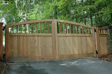 Custom Cedar Fence & Gate Designs - Allied Fence