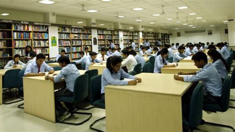 GL Bajaj Greater Noida 2024-25: Courses, Fees, Cutoff