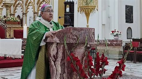 Mons Oscar Aparicio Invita A Vivir La Libertad Al Lado De Dios