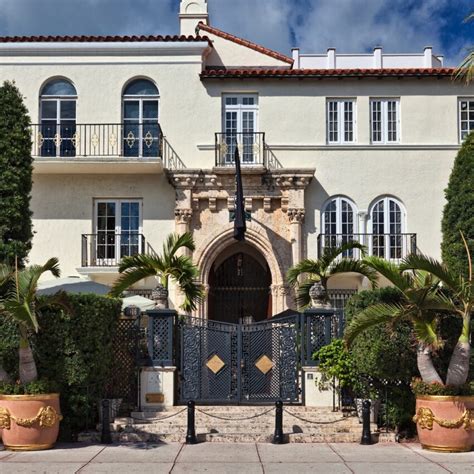 Discovering the Magnificence of Gianni Versace Mansion