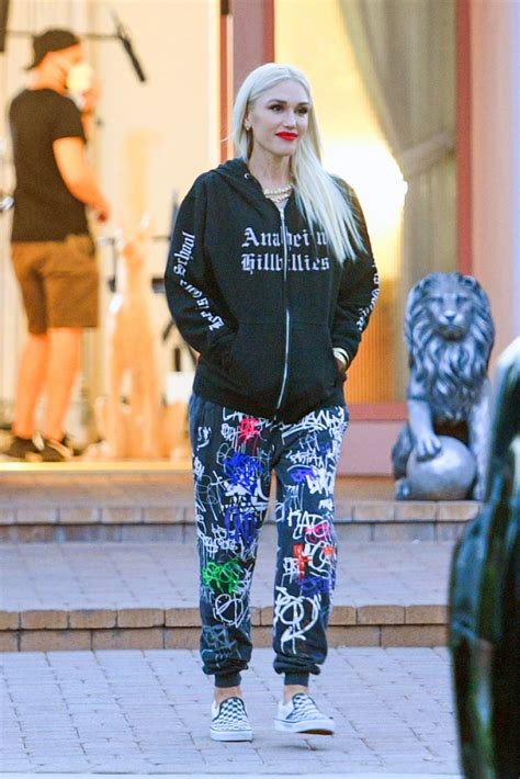 Gwen Stefani Style Clothes Outfits And Fashion • Celebmafia