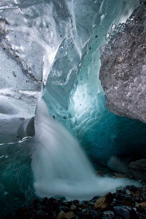 Awesome Glacier Caves - Barnorama