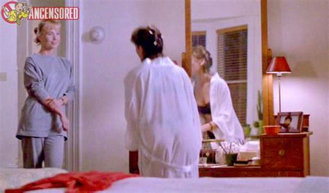 Naked Annabella Sciorra In The Hand That Rocks The Cradle